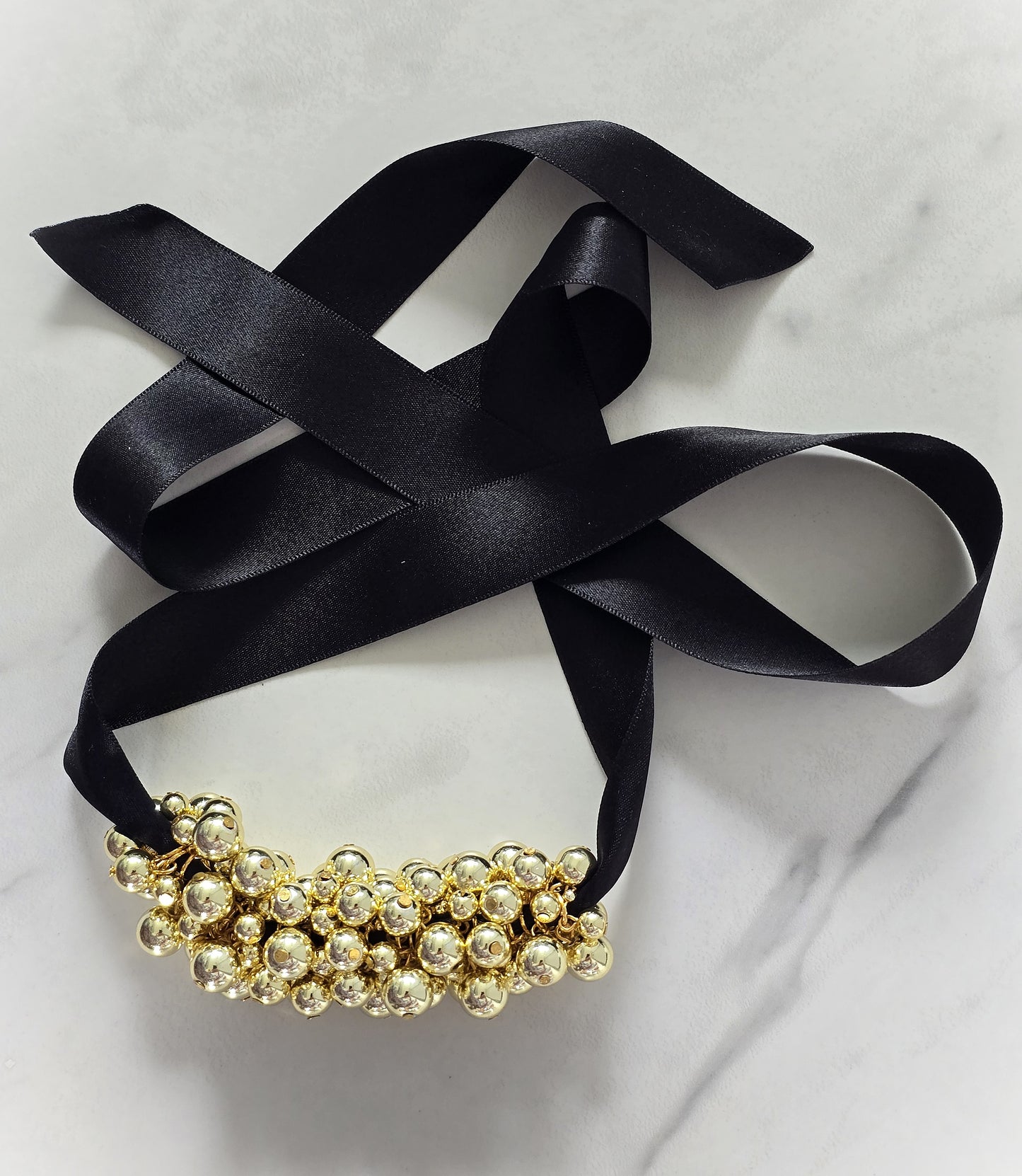 Halsband Guldpärlor