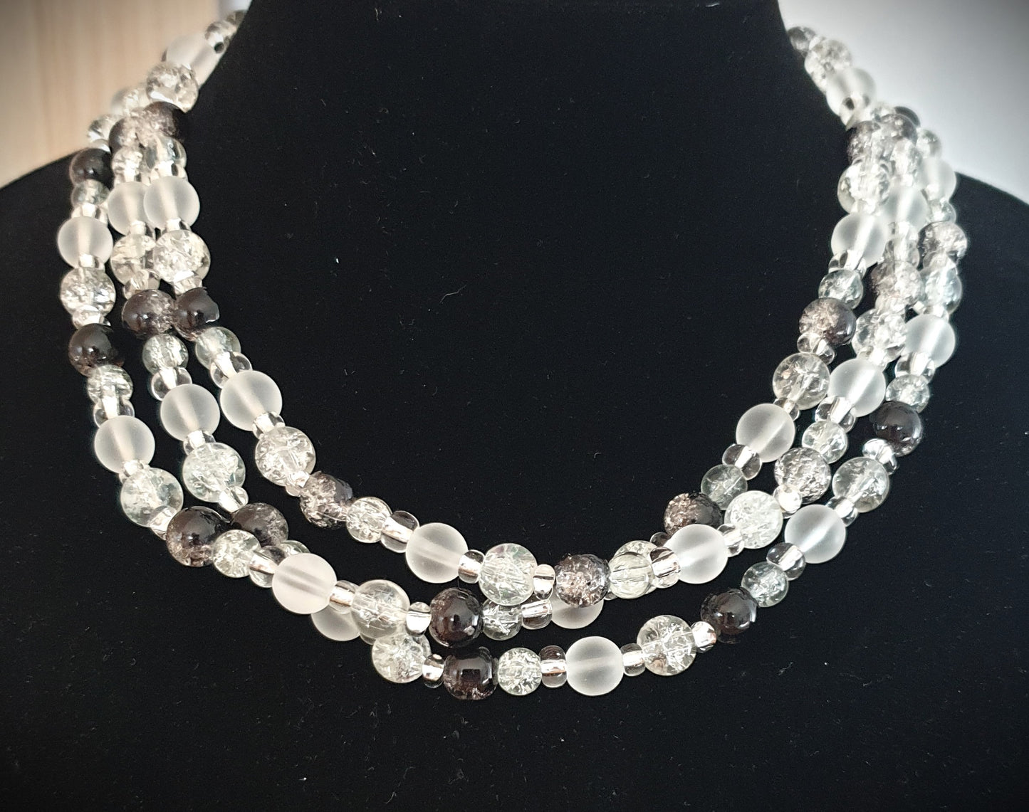 Halsband Tre i ett